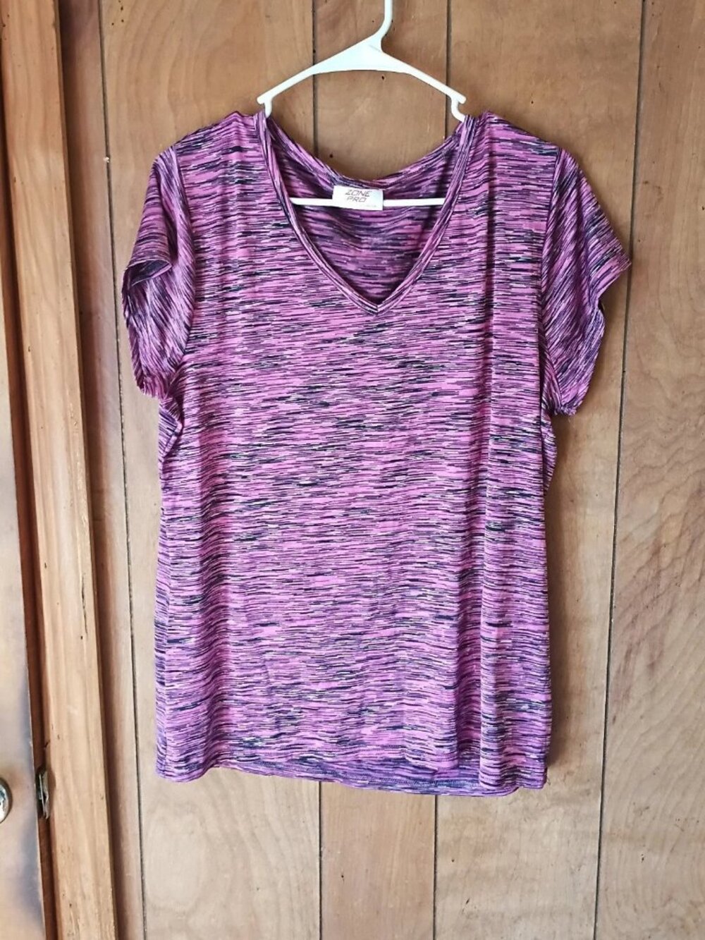 Zone Pro Women’s Active T-Shirt Size 1X Pink Black Striped V-Neck Short Sleeve
